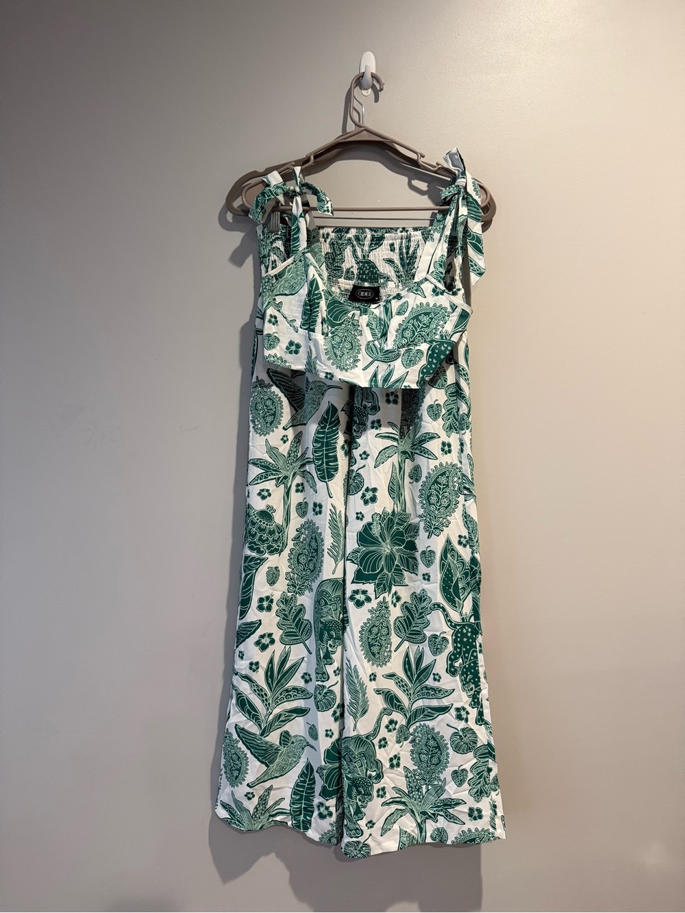 Women’s ‘Cider’ jungle print crop and pants set